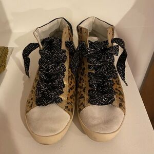Gold Women’s Sneakers Hightop